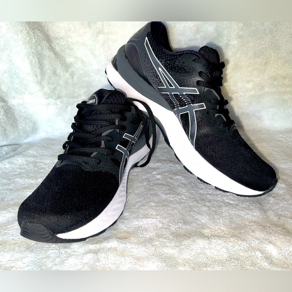 Asics GEL-NIMBUS 23 women’s shoes - Picture 1 of 7